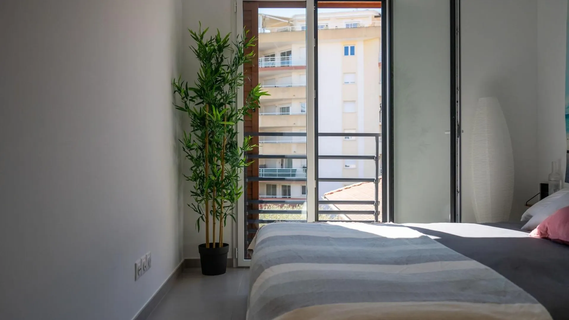 Apartment Pws - Sunny Modern Flat Near Juan Les Pins Pinede & Beach - Terrace & Ac! Antibes